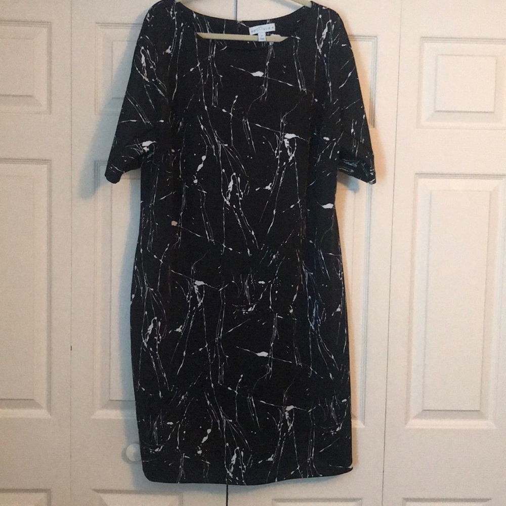 White and Black Marbled Body Con Dress Plus Size